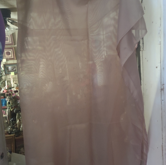 3 PC SET OF SHEER CURTAINS.. WITH THREE FREE SHEER PANELS. - Picture 4 of 6